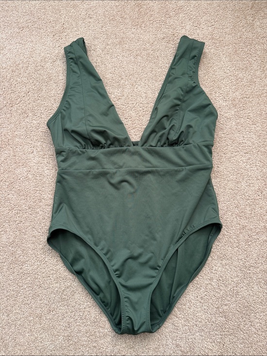Andie Other - Andie The Mykonos Olive Green Deep V Wireless One Piece Swimsuit Size XL